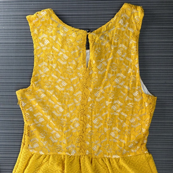 *gently worn* Anthropologie Maeve dress (size M) - Picture 6 of 11